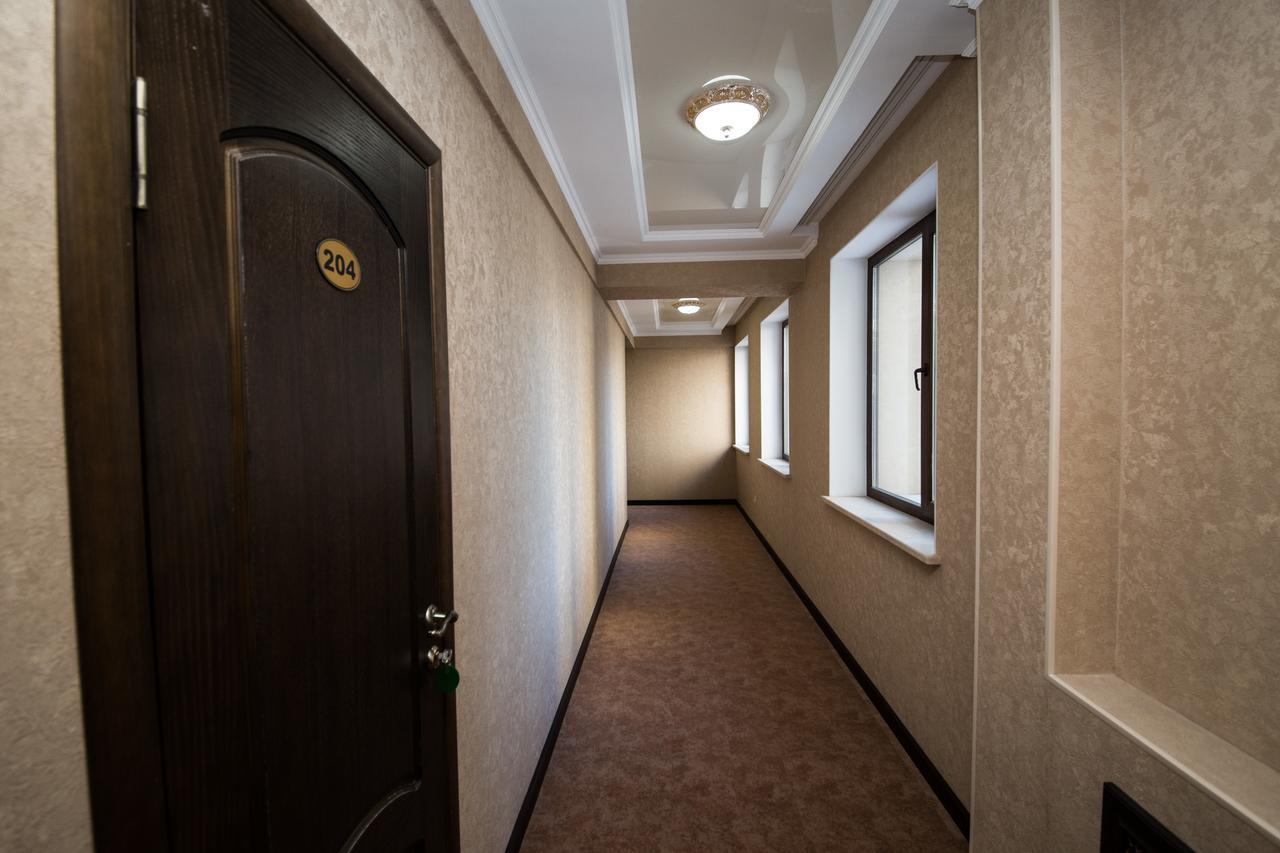 De'Mar Hotel Biszkek Zewnętrze zdjęcie