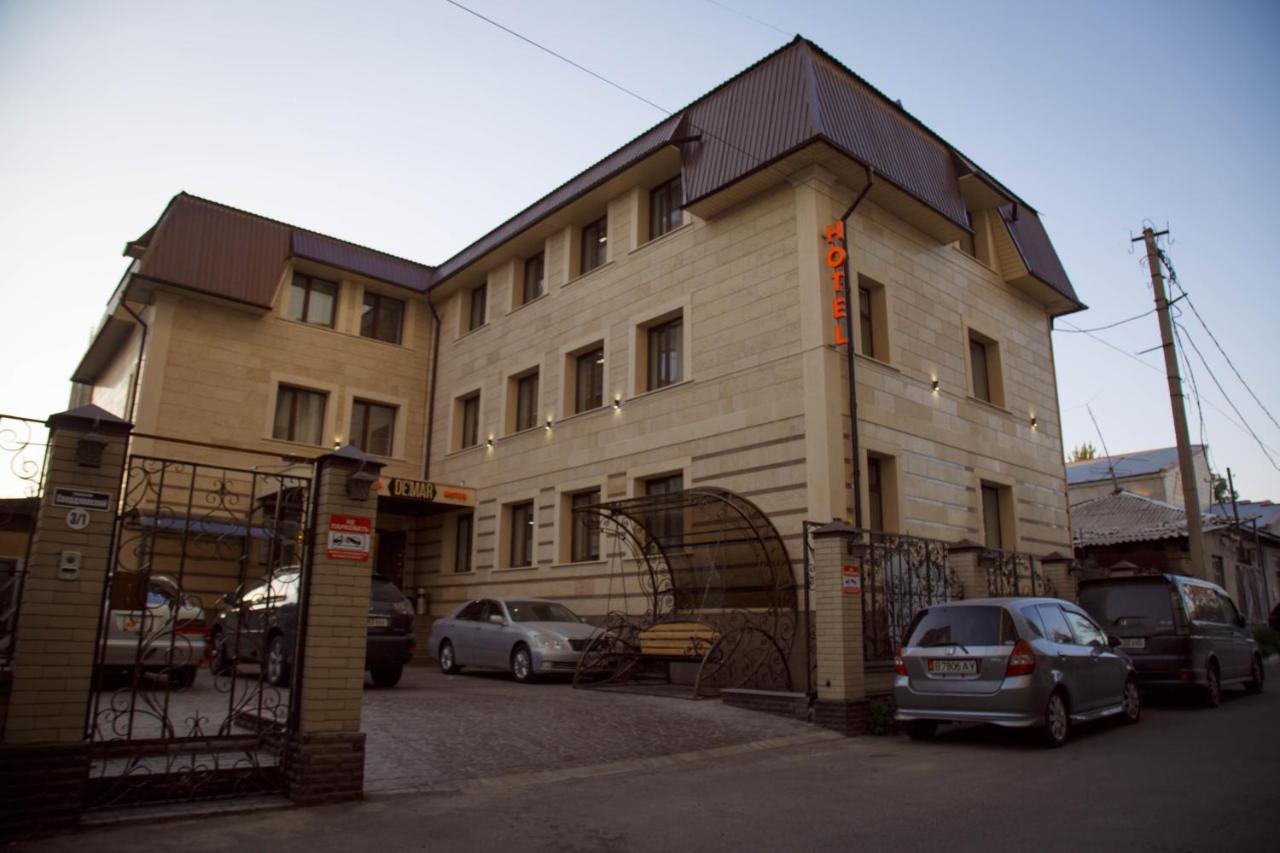De'Mar Hotel Biszkek Zewnętrze zdjęcie